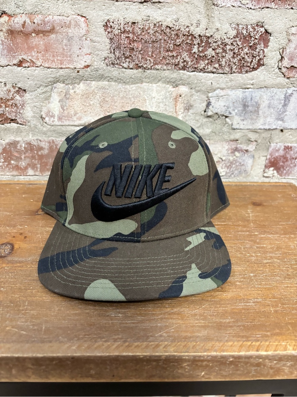 Nike camo hat cap on size